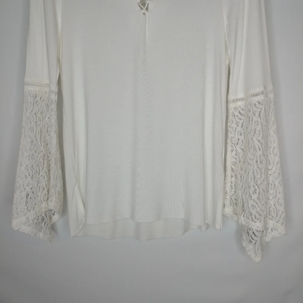 Democracy Women's Bell SLV V-Neck Lace Up Top - Picture 5 of 13